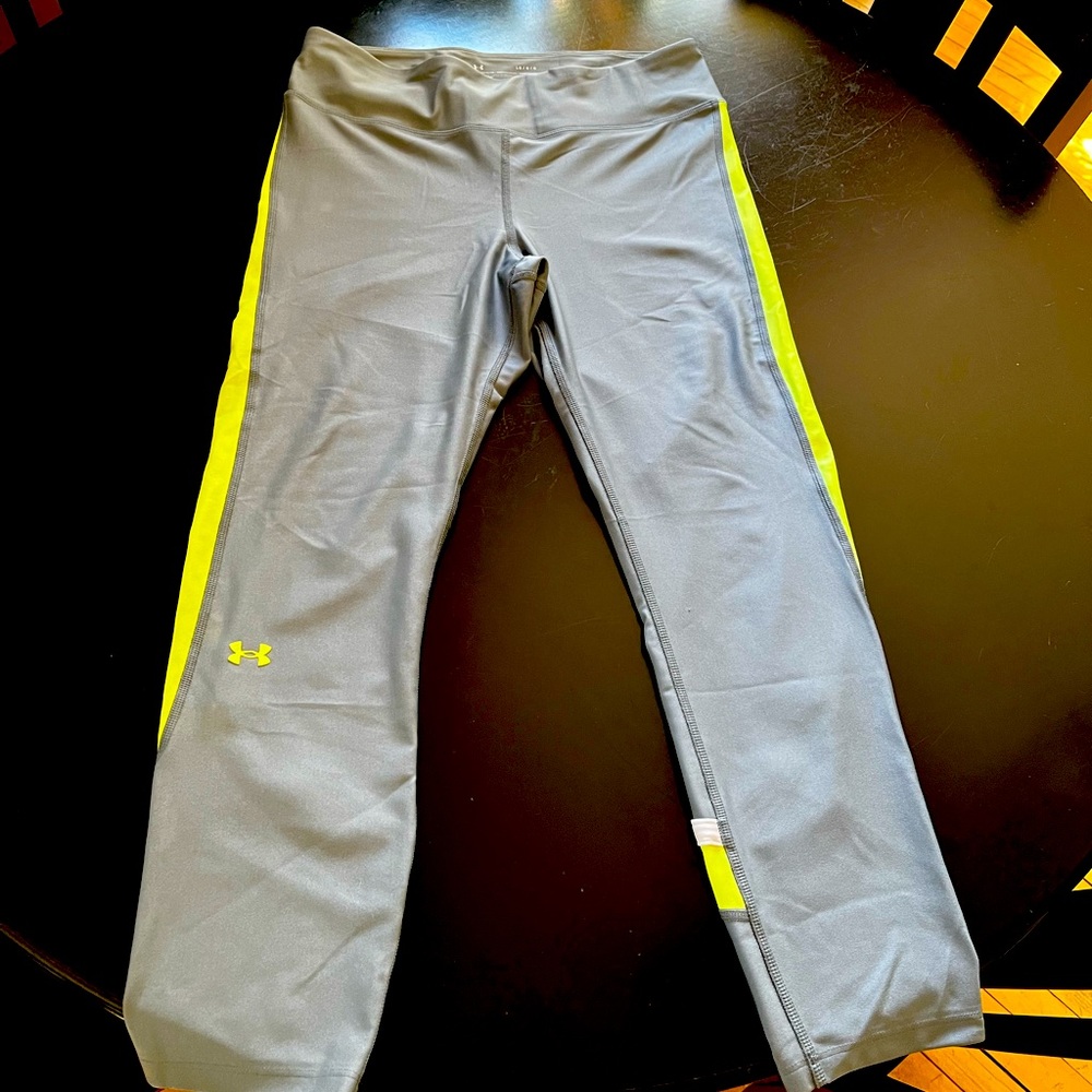 Under Armor compression pants Sz L